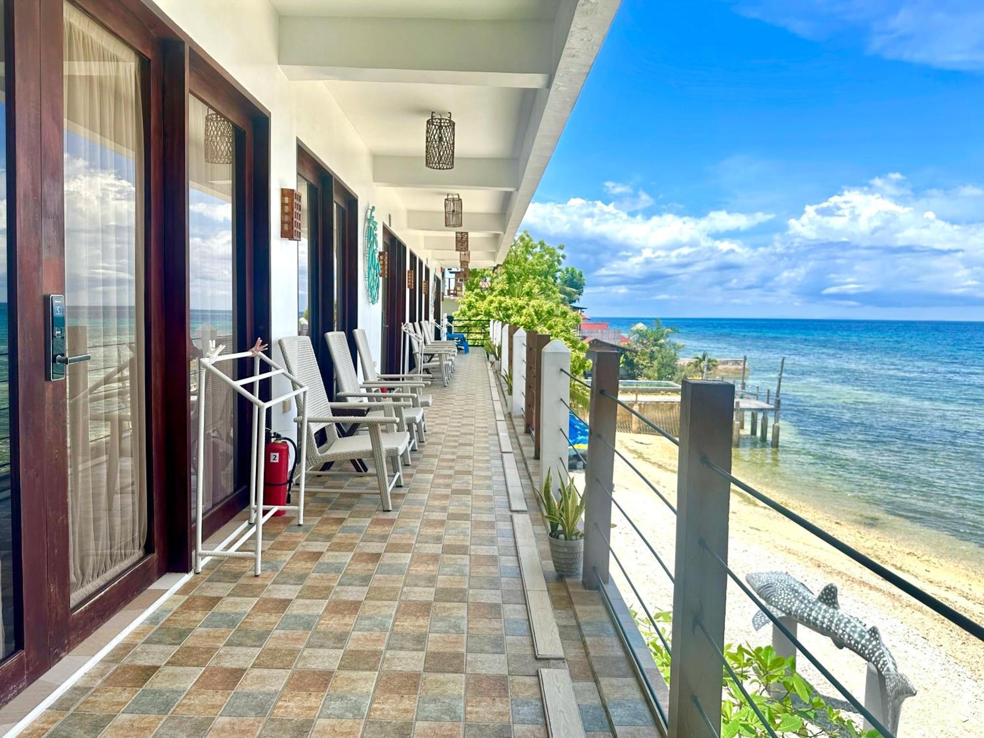 Oslob Whale Shark Resort Екстер'єр фото